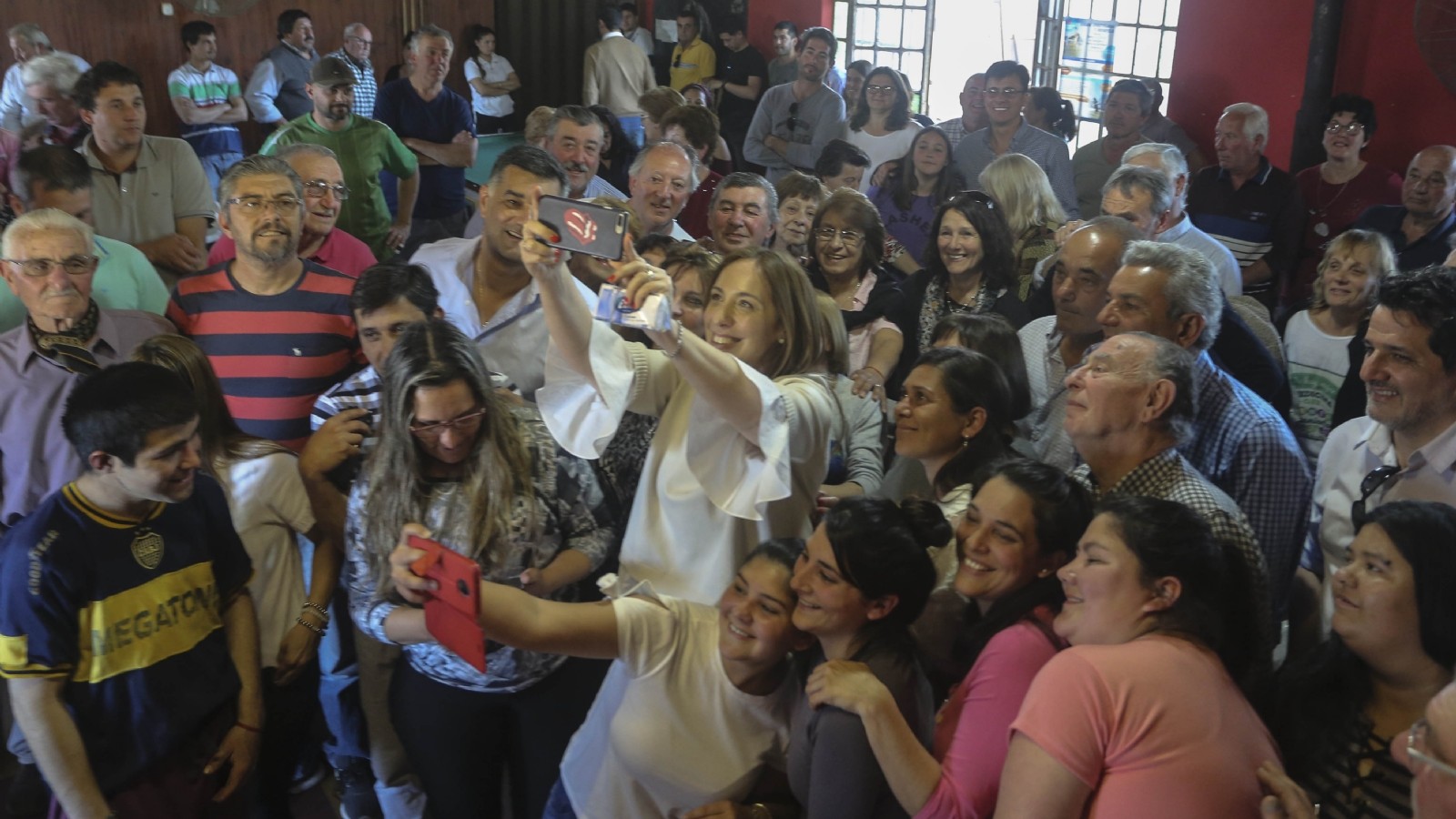 Vidal visitó Ramallo y dialogó con vecinos beneficiados por una obra vial